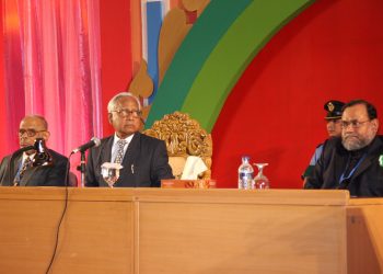 রাষ্ট্রপতি ইয়াজউদ্দিনের সাথে মীর কাসেম আলী