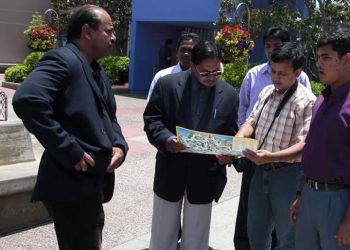 মার্কিন যুক্তরাষ্ট্র সফরে প্রবাসী বাংলাদেশীদের সাথে